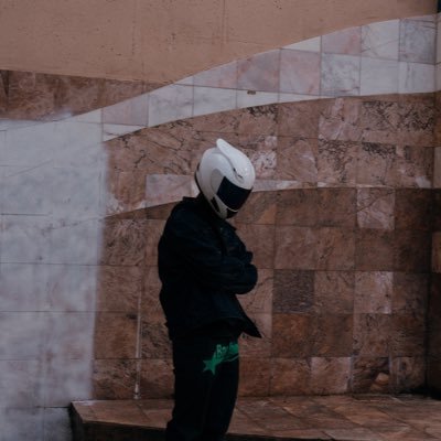 WeLoveUWilson's profile picture. crash out artist