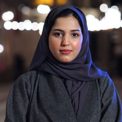 اعيش لنفسي واهلي واحلامي 🤍