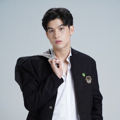 wongraeve's profile picture. NIRNYATA ˖ִ ✼꯭ pelakon dengan talenta dan rekacita yang mampu memikat hati para insan. ia berkarya dengan nama Sky Wongravee Nateetorn, (1998).