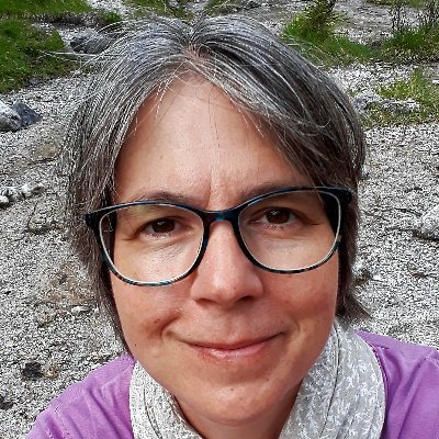 Cellular microbiologist @UeaMed. Interested in bad bugs, nature, murder mysteries and the workings of the human mind.