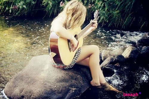 Apenas mais uma twitteira comum :))))*
