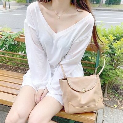 Akari498022's profile picture. 20/♀/受付嬢💘

followしてくれた人限定でDM送っちゃう🤍