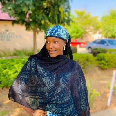 It your fav girl 🥰😍 Islam ☪️ Deen Stept 9 🎉🥳🎂 💝Gift me a……🌹 🛍️Shopping and Chocolate always 🤩Friendly Girl