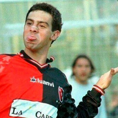 Newell's Old Boys.
Me gusta hablar de futbol en general.