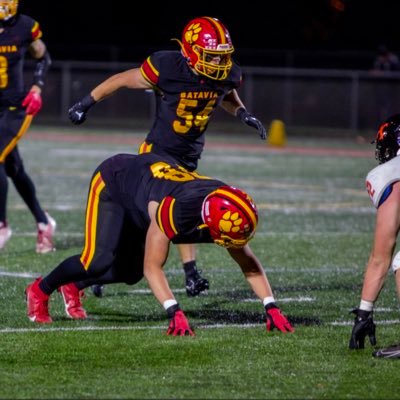 Batavia high school | C/O 26 | 15 | 6’3 245lbs | O-D line| 3.5 GPA |Shot put/ Discus|