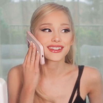 studsnana's profile picture. #studytwt | diário caótico de uma vestibulanda de medicina