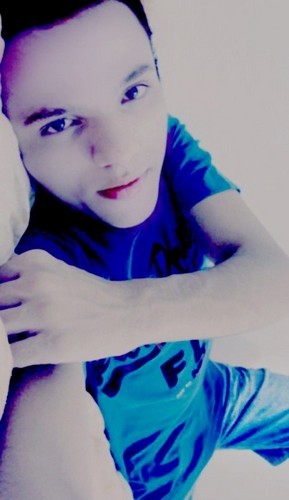 ' Siince 1993, 18 Anos, Escorpiano, Técnico em Informatica, Simpatico, Sincero, Carismático, Paranaense Legitimo. segue amor?sdv. (: