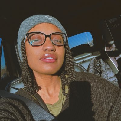 arissabritt's profile picture. I was feeling epic.