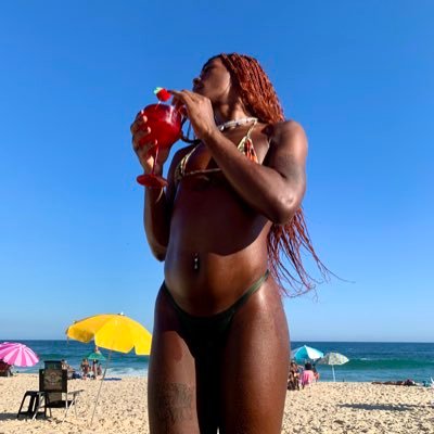 Trancista modelo e tudo q eu quiser ser 👩🏾🦱 meu perfil profissional https://t.co/S8OOZTfusE…