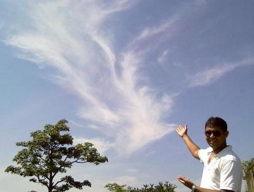 VinaayV's profile picture. A WIP New Media punter.