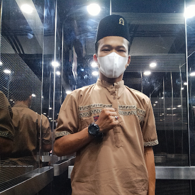 CewingN17's profile picture. 