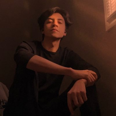 Luid_Pold's profile picture. El ser humano es social por naturaleza, entonces aquí me tienes tratando de no perder la cordura.