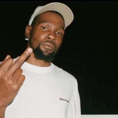 inmybagseason's profile picture. i talk sports outta my ass /