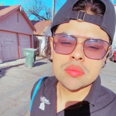 Jrmakelele_game's profile picture. New Gamer !🤭 love playing cozy games content creator go follow my tik tok @jrmakelele