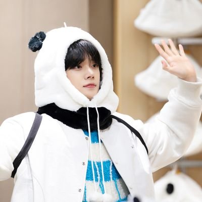 TxTTxT_2019's profile picture. 💙 ทีเร้ก @TXT_bighit  @TXT_members 💙 💫 💙 🍭 play single account 🤜 🤛💙 #txt #bts #nct
(fan account)