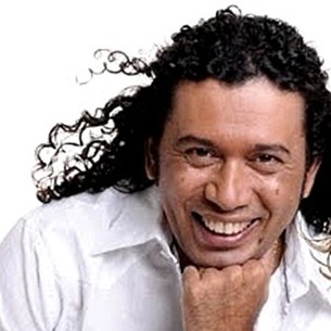 Cantor da banda Solteiroes do forró do grupo a3 entretenimentos.