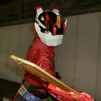 ローラン、花騎士団長、コスプレ、玩具、創作好き。 なんでも屋。通称「ドラ」 アーカイブ→【337711】#ドラグナイトモンだからしょうがない #ジャンク屋ドラ #本丸模型部  #インスタドラム
  #ある放浪者の記録　#ある団長の記録　くまのプーさん