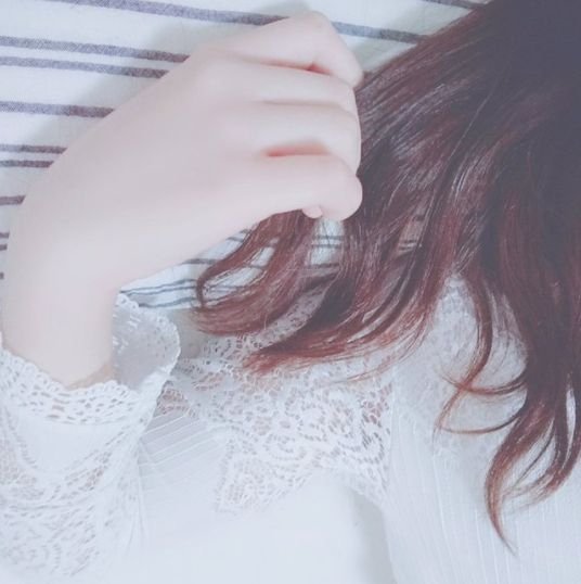 20歳/159cm/Bカップ/夜の仕事/変態/フォローしてくれたらDMします💕