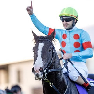 keiba_dreamer's profile picture. イクイノックスがキッカケで競馬を始めたので競馬歴は浅いです🐎競馬で帯がとりたい💴週末の競馬が楽しみで仕方ない！