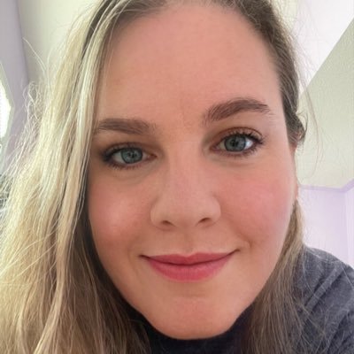 Writer, Social Media Manager, Tarot Reader, Truth Teller, and Proudly Conservative!