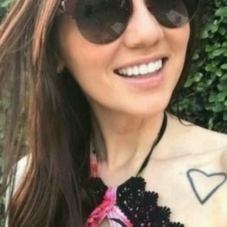 isabellarileyus's profile picture. just a wee girlie sending her quirky think pieces to the universe