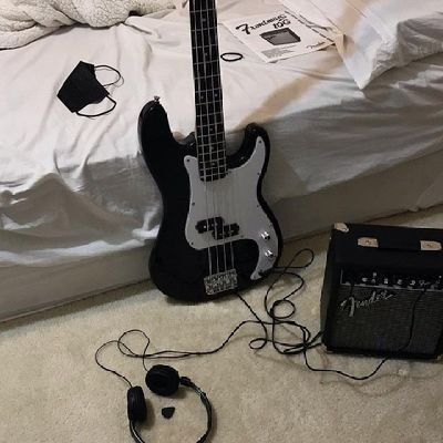 Lessac110104's profile picture. 