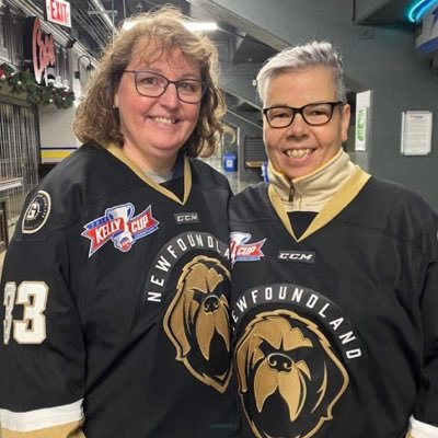 Loves Hockey 🏒🥅 Loves my Wife🏳️‍🌈 Loves being kind to others💕 Loves Life😁