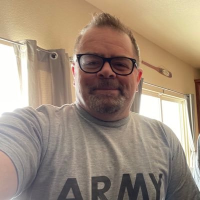 bestowed4titude's profile picture. 