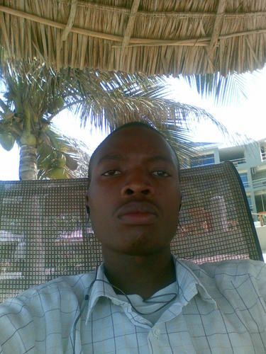 RMahona's profile picture. 