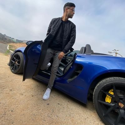 EduBillonary's profile picture. 