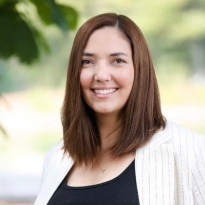 Daniperryrealty's profile picture. 