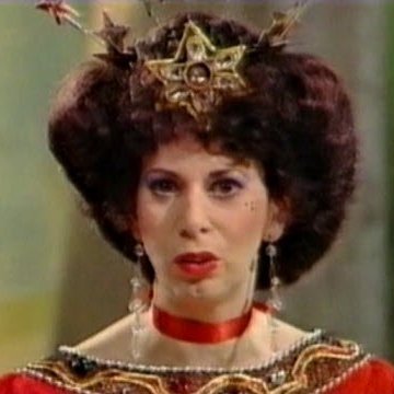 I am the great High-T. Address me as Your Majes-tea. Fan account celebrating characters of Pressman & Cathro, the mighty Elizabeth Estensen and Georgina Hale.