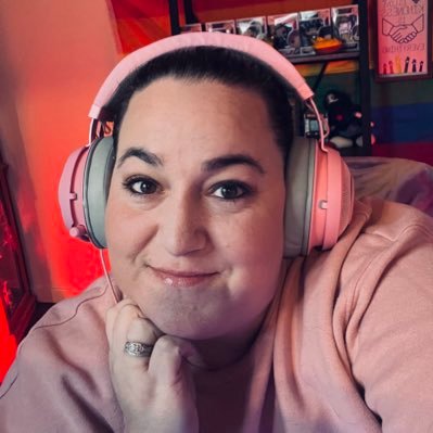 PinkLadySMS here! Wife to a wonderful husband, mother of 2 beautiful dragons and I love gaming, it's a passion of mine :-)