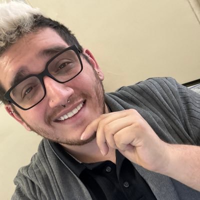 29 | He/Him | Pokémon | World of Warcraft | Upcoming Smol Streamer| Twitch Affiliate | Nap King | Chaos Organizer https://t.co/Q9zOpPM2AI