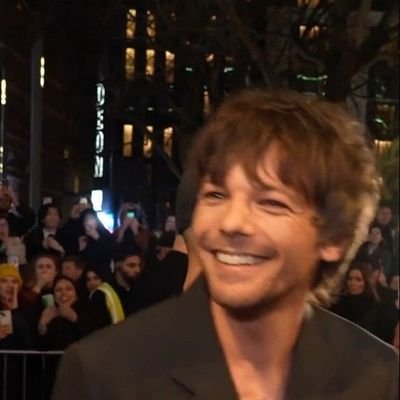 soffssite's profile picture. cause when you look at me like that my darling, what did you expect?