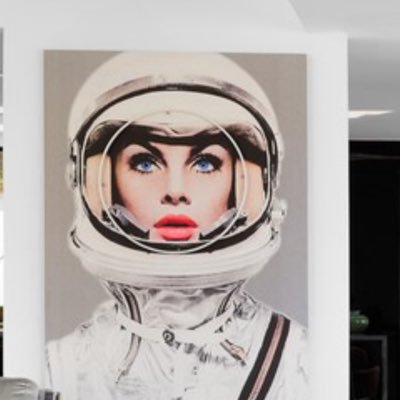 BobbieLoft's profile picture. just a person