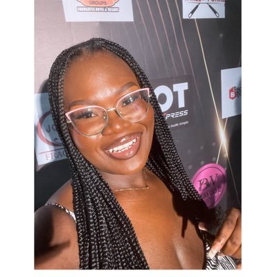 📍OAP (Radio Sweetheart)📍JesusBaby📍Voiceover Artist📍Red Carpet Host📍Content Creator📍Car Enthusiast/I kinda like football/ In all,I’m an Experience🤞