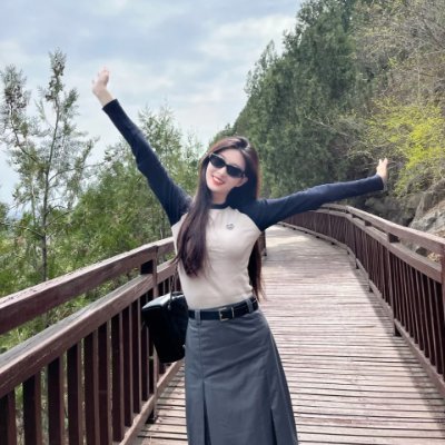 anna_love034's profile picture. Not achieving your goals is painful，
But it’s more painful than giving up on the goal entirely.
Get back on your feet and don't stop until you succeed.