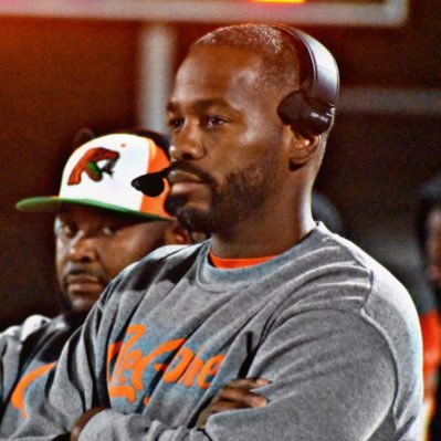 Defensive Coordinator @ LeFlore High School 🐍 | 🏋🏾Fitness & 🤾🏾‍♂️Performance Trainer |🐯GramFam Alumnus | ΩΨΦ 💜💛🐶