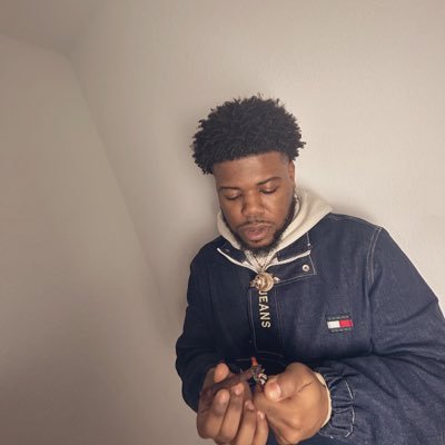 @viortheclub Bookings | Features & Etc MiyagiSonLarusso@gmail.com 🦁 IG @larussoworld