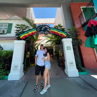 camilagira11686's profile picture. me robaron la cuenta 🥲