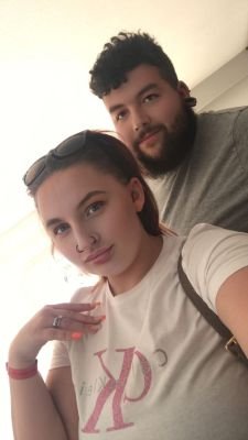 Young Welsh Couple
https://t.co/6ehGXZRnGT