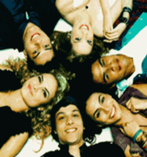 Eu Sou Rebelde e Voce ? Dona: @_MariiaF. Esperando a oficialização *-* since: 04/01/12