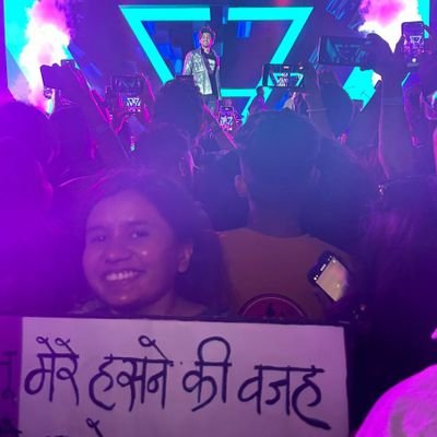 tera milna hi meri chaandraat hogi🥹💙🌙
@DarshanRavalDz 🏠🥧