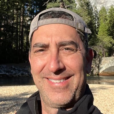 chiboyinla's profile picture. Rob Weber. Living the SoCal Life. Go Illini 🧡💙
