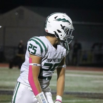 | C’ O 2025 | 6’4” 245 lbs | Bench 285 Squat 520 Deadlift 535 | DE/TE | New Milford #25 | Phone Number #475-206-3158 | Email 27sebasr27@gmail.com |