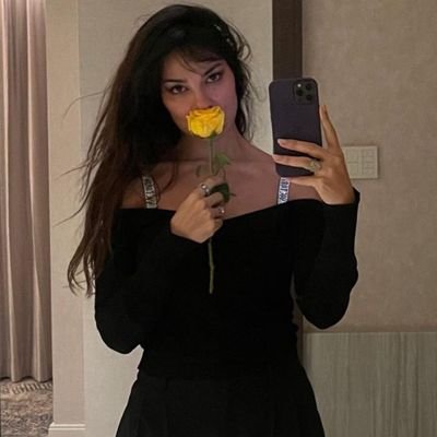 RachaHammi's profile picture. Smile,enjoy your life and ignore is the best way to be happy. big fan of nadine nassib njeim💖👑 #NNN from algeria 🇩🇿.