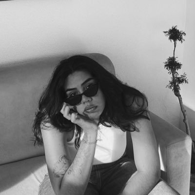 ✨Na maior parte dos dias, ansiosa, nas outras, designer e blogueira✨ IG, YT, TKT: @onemoraine
