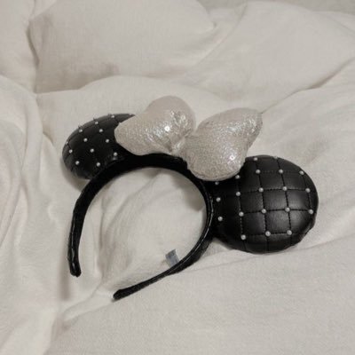 RZylqZfOFuhGBKP's profile picture. 