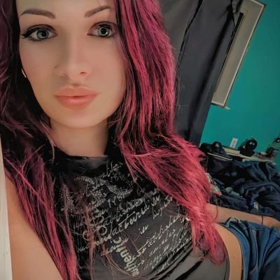 SexiiSiSi97 Profile Picture